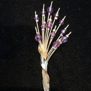 Vintage Lavender Purple Crystal Brooch Pin goldtone